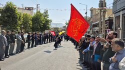 زیر پرچم خون‌خواهی؛ عزاداری مردم کهگیلویه و بویراحمد در گرمای تابستان