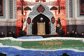 وحدت و اعتماد مسیر عزت و استقلال ملت ایران است