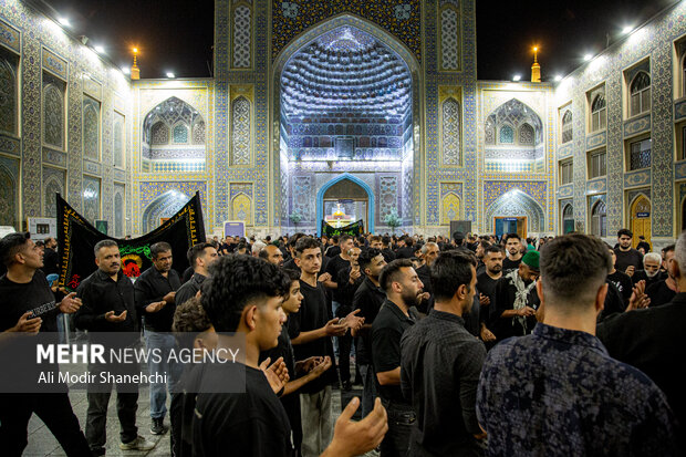 شب رحلت پیامبر(ص) و شهادت امام حسن(ع) در حرم رضوی