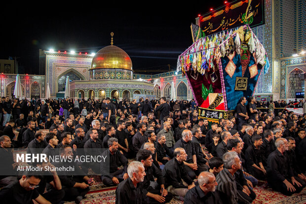 شب رحلت پیامبر(ص) و شهادت امام حسن(ع) در حرم رضوی