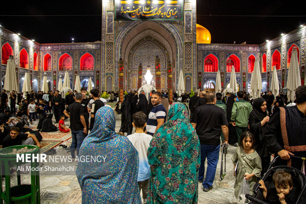 شب رحلت پیامبر(ص) و شهادت امام حسن(ع) در حرم رضوی