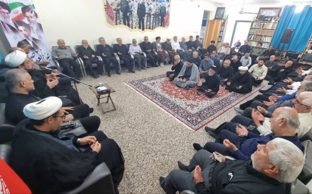 گناوه در سوگ پیامبر رحمت(ص) و کریم اهل بیت(ع) غرق ماتم شد