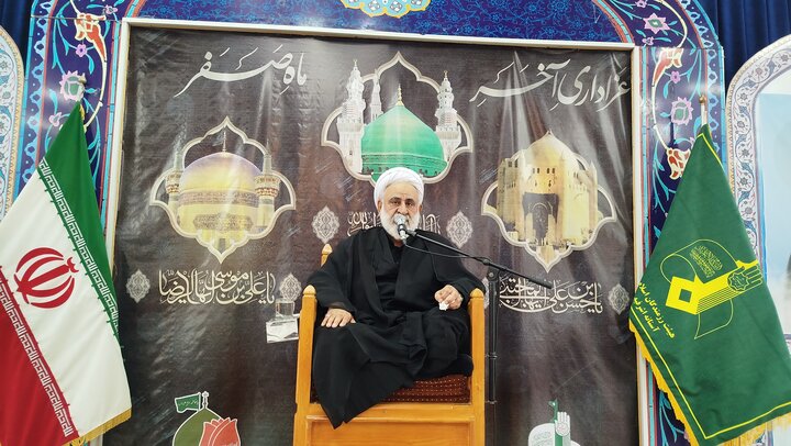 حجت الاسلام حسن زاده: قیام به‌ هنگام مردم استکبار را سرگردان کرده است