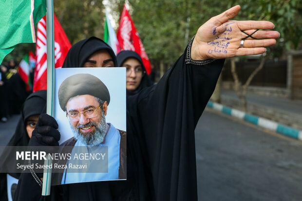 عزاداری <a href='https://sayeb.ir/tag/%d8%ae%d8%a7%d8%af%d9%85%db%8c%d8%a7%d8%b1%d8%a7%d9%86-%d8%b1%d8%b6%d9%88%db%8c'></div>خادمیاران رضوی</a> در سوگ پیامبر اکرم(ص) و امام حسن مجتبی(ع)