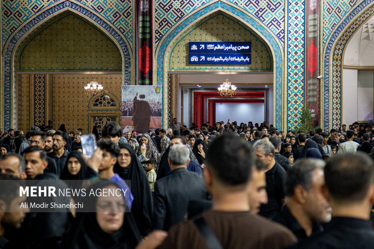 آغاز ویژه برنامه مراسم عزاداری رحلت پیامبر اکرم(ص) در حرم مطهر رضوی