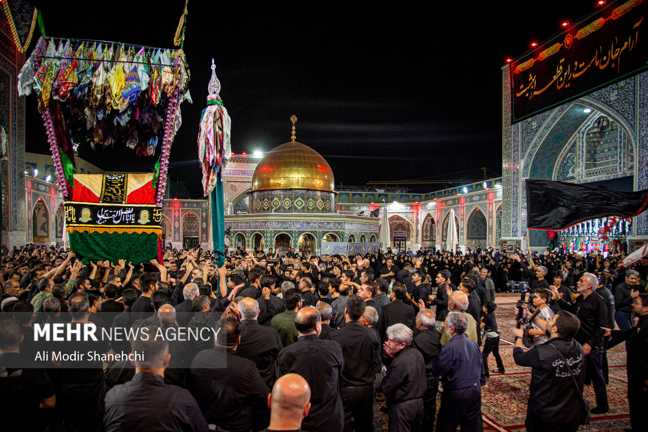 شب رحلت پیامبر(ص) و شهادت امام حسن(ع) در حرم رضوی