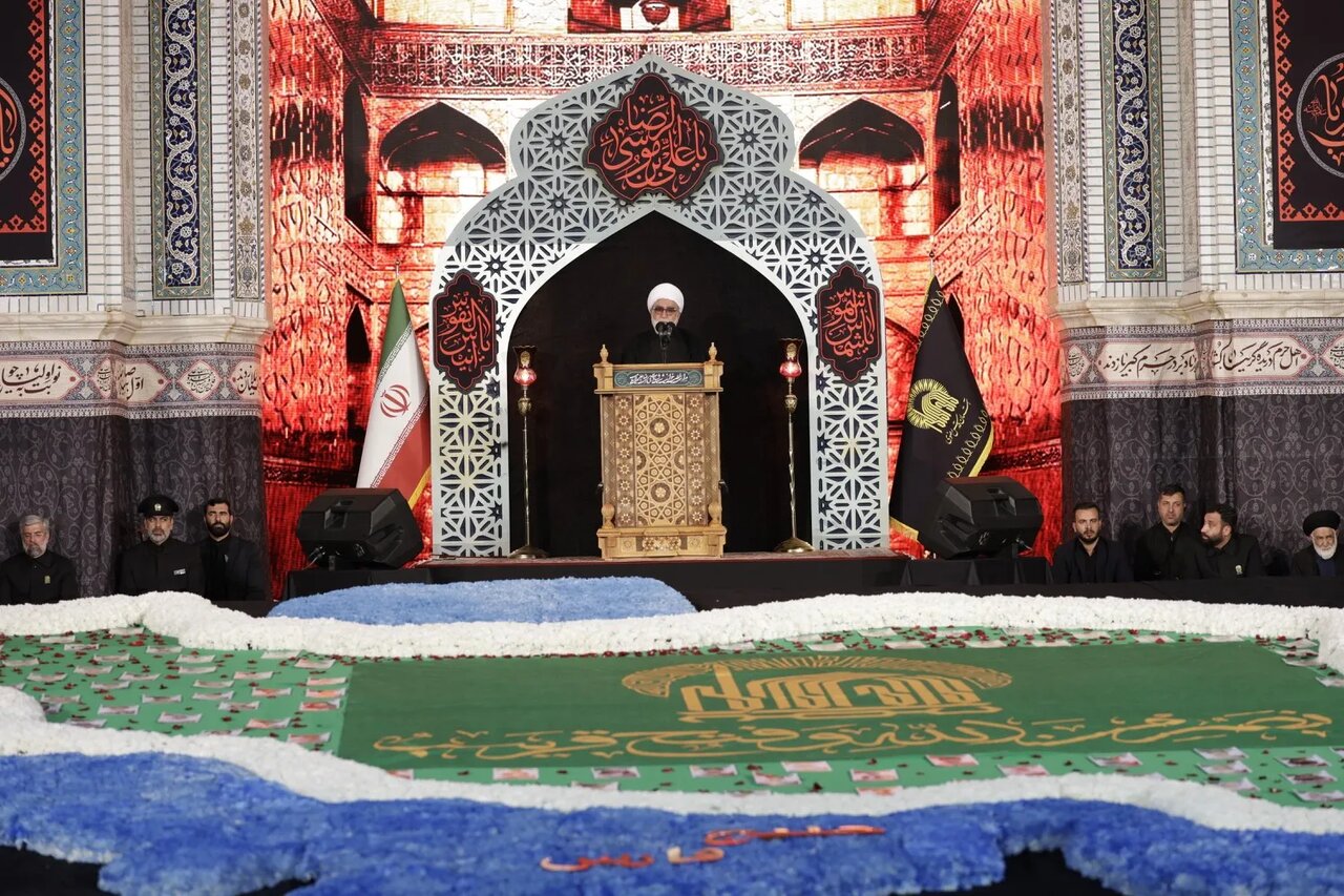 وحدت و اعتماد مسیر عزت و استقلال ملت ایران است