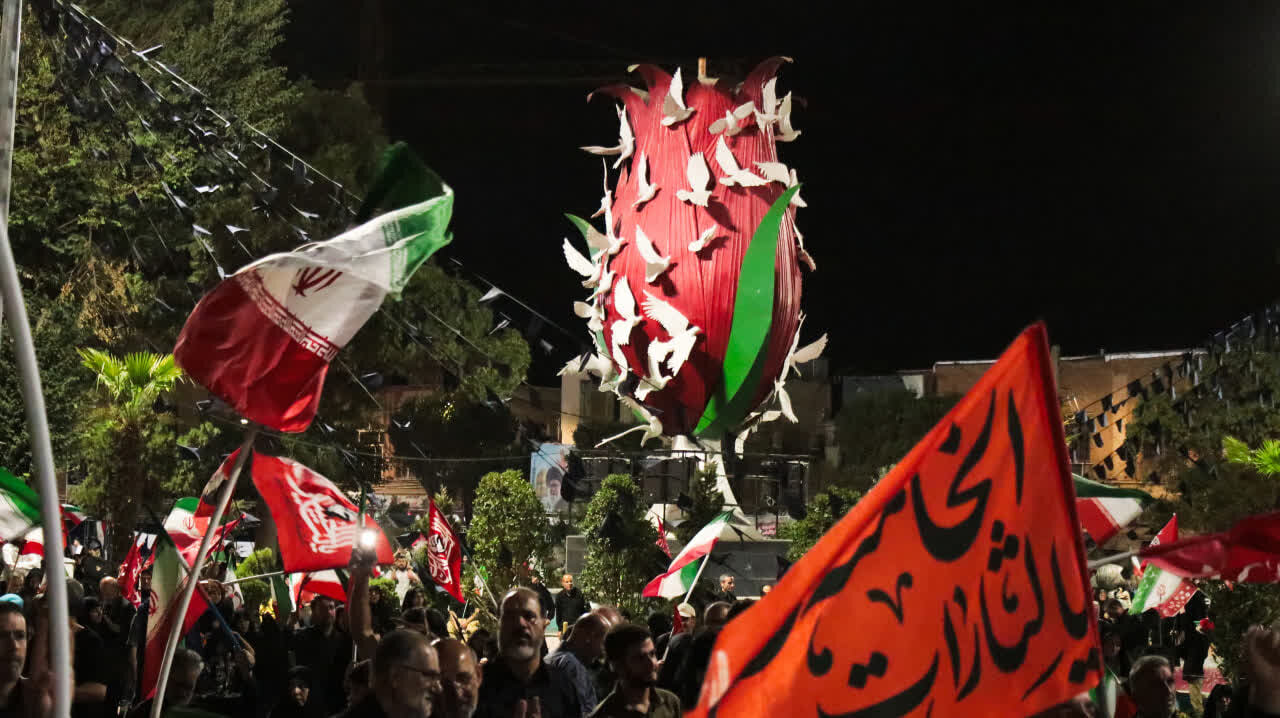 گزارش تحلیلی: شکوه حضور مردم دیار آفتاب در ایستگاه ۱۶۵ حمایت از ولایت فقیه | مهر - کد d7c3