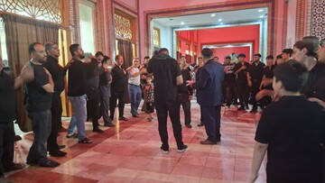 نوای غم در حرم رضوی؛ آذری‌ها در سوگ خورشید خراسان سوگواری کردند