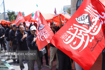 نوای سینه‌زنی در سوگ هشتمین اختر ولایت در   اراک طنین‌انداز شد