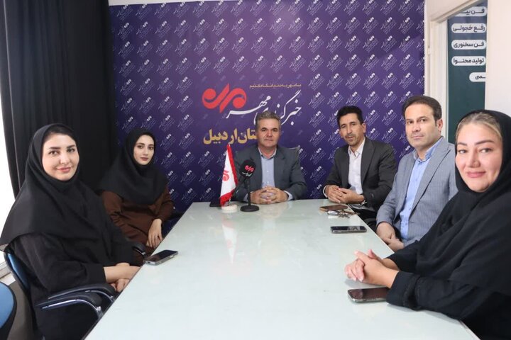 خبرنگاران، تمریندهندگان دموکراسی در جامعه هستند