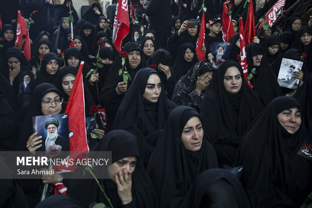 دسته عزاداری زنان نوغان در روز شهادت امام رضا(ع)