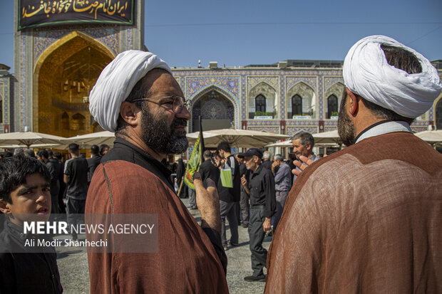 حرم مطهر رضوی در روز شهادت امام رضا(ع)