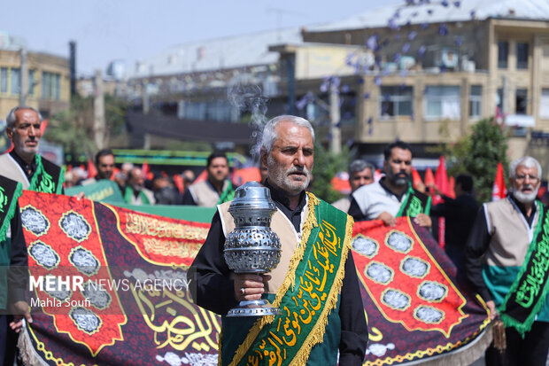 کاروان عزاداری شهادت امام رضا(ع) در اراک
