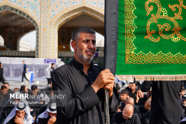 روز شهادت امام رضا(ع) در حرم رضوی