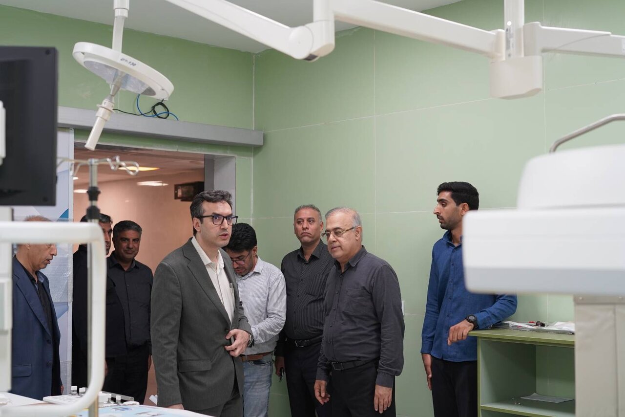 تأکید استاندار هرمزگان بر رفع موانع تکمیل بیمارستان ستاره خلیج فارس