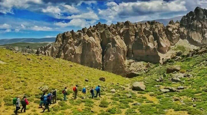 مشگین‌شهر در تعطیلات آخر هفته میزبان ۱۰۰ هزار مسافر و گردشگر است