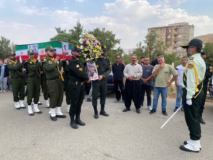 پیکر شهید مرزبانی «علی باوهای» در سقز تشییع و به خاک سپرده شد