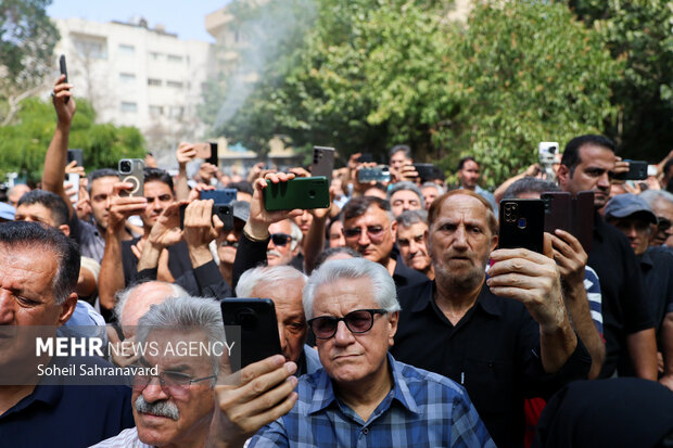 تشییع پیکر زنده‌یاد «ایرج خواجه امیری»