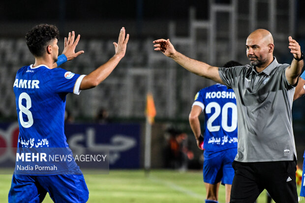 لیگ برتر فوتبال - استقلال و مس شهر بابک