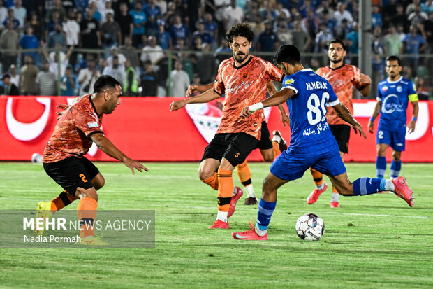 لیگ برتر فوتبال - استقلال و مس شهر بابک