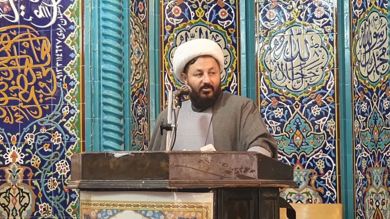 امام جمعه دالاهو: مقاومت مردم میتواند کمر آمریکا را بشکند امام جمعه دالاهو: مقاومت مردم میتواند کمر آمریکا را بشکند