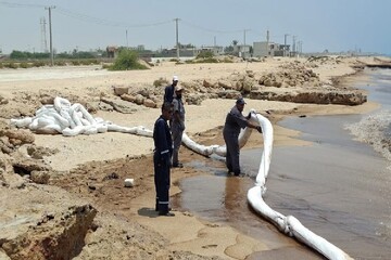Bulk of polluted waters in shores of Qeshm cleaned up