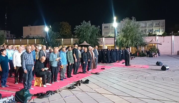 اقامه نماز استغاثه در شهر زنجان