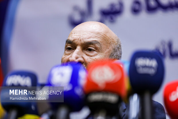 نشست خبری رئیس دانشگاه تهران