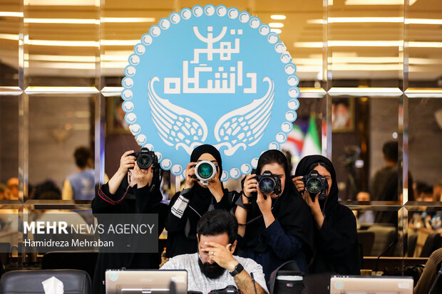 نشست خبری رئیس دانشگاه تهران