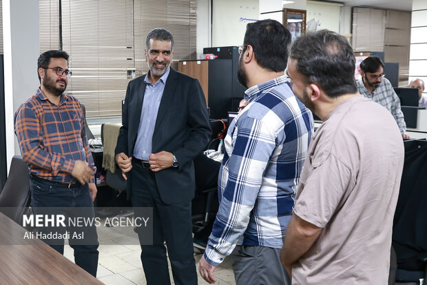 بازدید رئیس بسیج جامعه پزشکی از گروه رسانه‌ای مهر