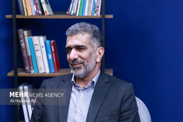 بازدید رئیس بسیج جامعه پزشکی از گروه رسانه‌ای مهر