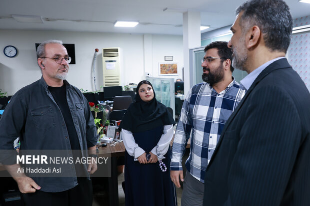 بازدید رئیس بسیج جامعه پزشکی از گروه رسانه‌ای مهر