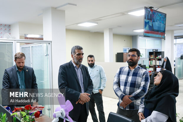 بازدید رئیس بسیج جامعه پزشکی از گروه رسانه‌ای مهر