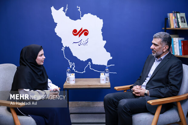 بازدید رئیس بسیج جامعه پزشکی از گروه رسانه‌ای مهر