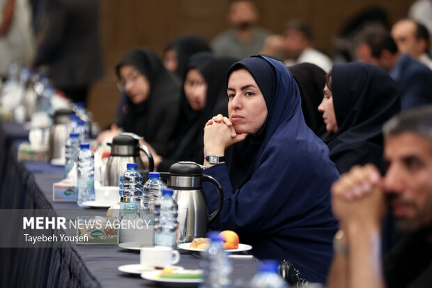 نشست هم اندیشی نایب‌رئیس کمیسیون عمران مجلس