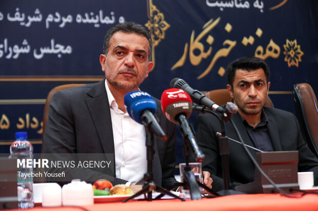 نشست هم اندیشی نایب‌رئیس کمیسیون عمران مجلس