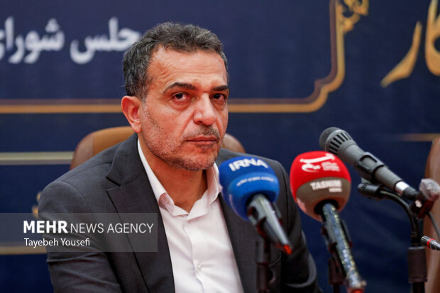 نشست هم اندیشی نایب‌رئیس کمیسیون عمران مجلس