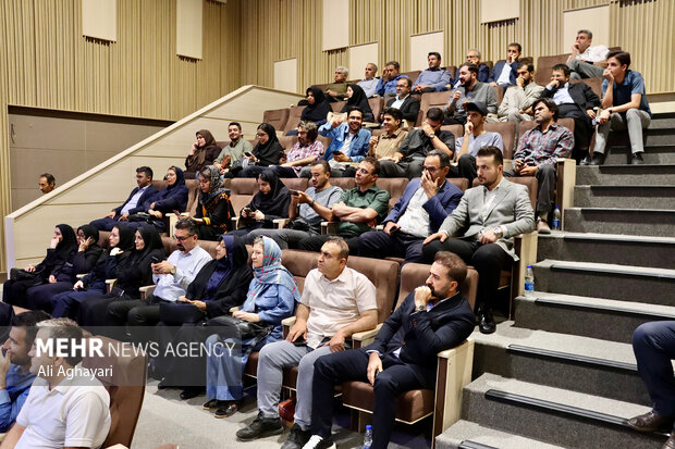 آیین تجلیل استاندار آذربایجان‌غربی از خبرنگاران