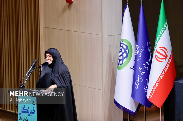 آیین تجلیل استاندار آذربایجان‌غربی از خبرنگاران