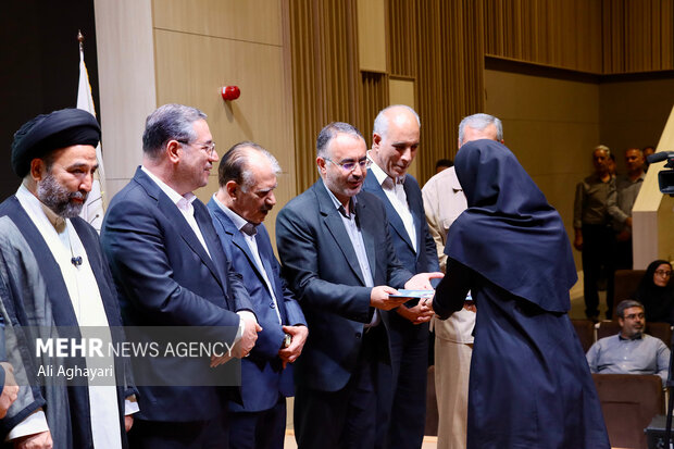 آیین تجلیل استاندار آذربایجان‌غربی از خبرنگاران