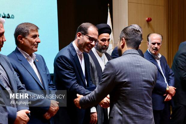 آیین تجلیل استاندار آذربایجان‌غربی از خبرنگاران