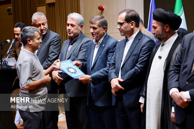 آیین تجلیل استاندار آذربایجان‌غربی از خبرنگاران