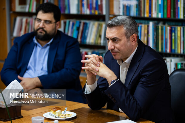 بازدید مدیرعامل شرکت شهر فرودگاهی امام خمینی(ره) از گروه رسانه‌ای مهر