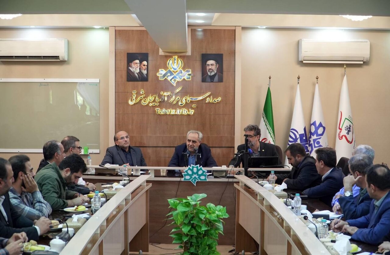 سرمست: اگر روایت‌گر اول نباشیم صحنه را از دست خواهیم داد