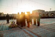 پرچم سبز رضوی بر فراز گنبد امام رضا(ع)