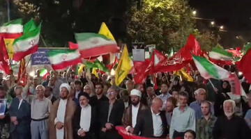 استمرار حماسه مردم ارومیه در خیابان با یاد رهبر شهید انقلاب