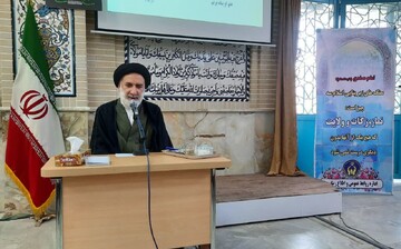 فاطمی: ائمه جمعه و مبلغان در ترویج فرهنگ زکات نقش دارند
