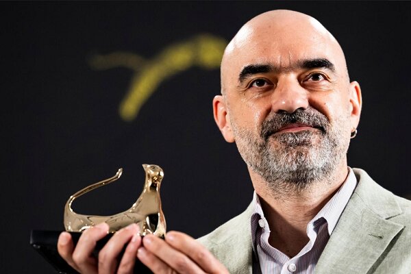 لوکارنو ۲۰۲۶ پلنگ طلاییاش را به کارگردان رومانیایی داد لوکارنو ۲۰۲۶ پلنگ طلاییاش را به کارگردان رومانیایی داد