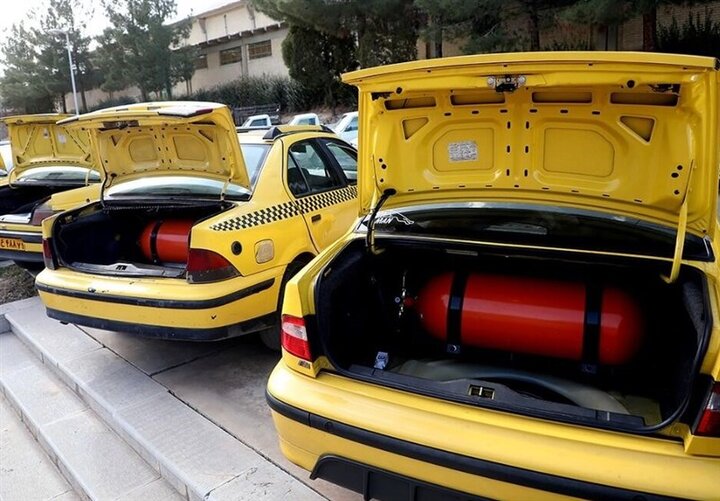 شتاب گاز سوز کردن خودروها در کرمان؛ کمبود جایگاه در جنوب کرمان